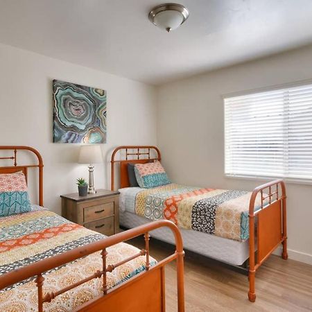 6H Spacious Redcliff Condo, Pool & Hot Tub 모아브 외부 사진