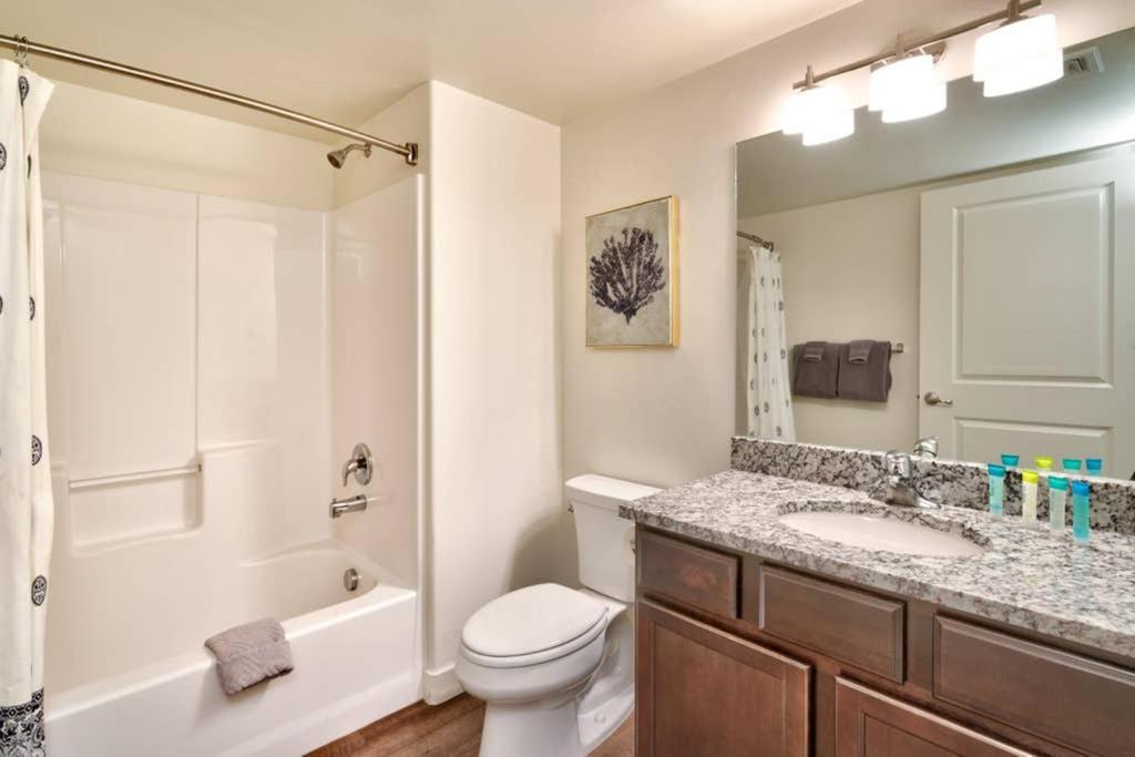 6H Spacious Redcliff Condo, Pool & Hot Tub 모아브 외부 사진