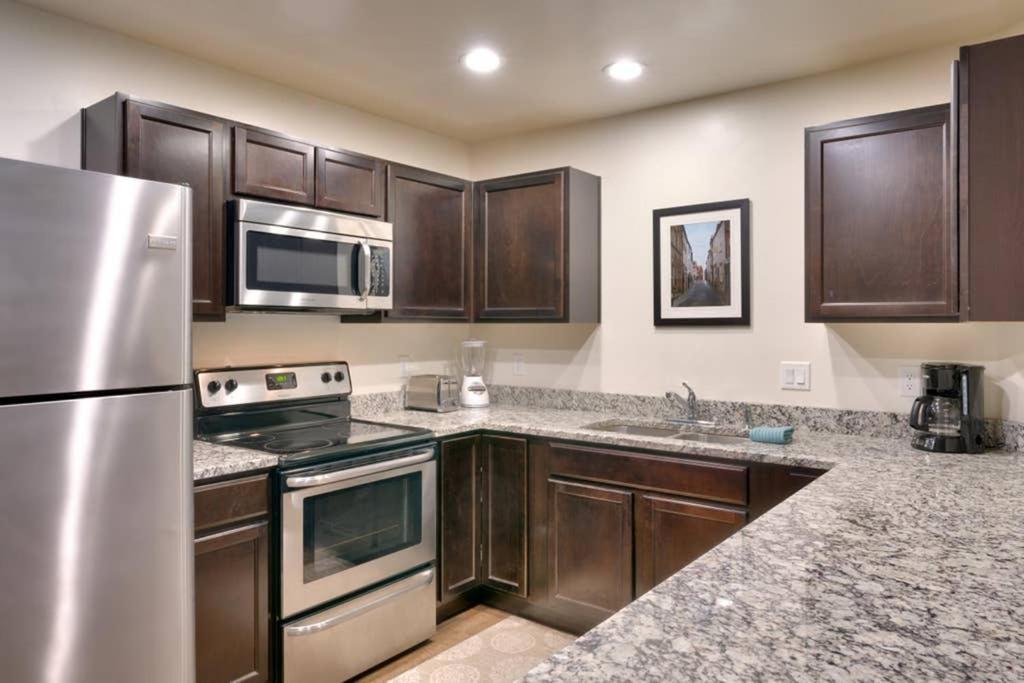6H Spacious Redcliff Condo, Pool & Hot Tub 모아브 외부 사진